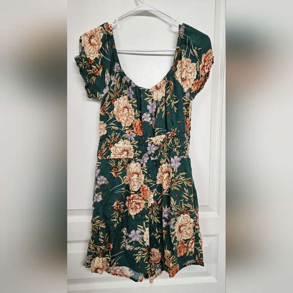 American eagle small green floral spring short sleeve elastic waist romper - Picture 5 of 10